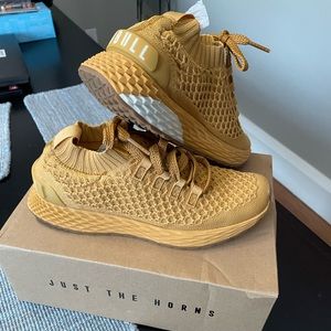 Nobull wheat knit runners